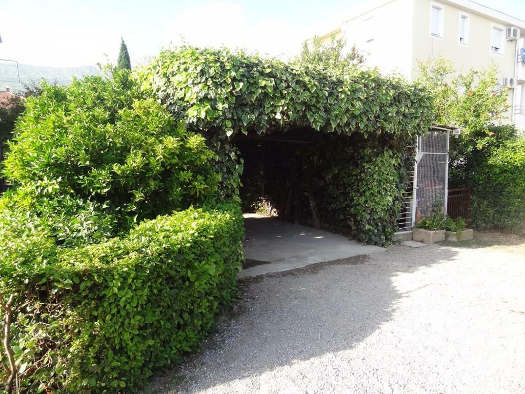 Apartment Bezic Kaštela Exterior foto